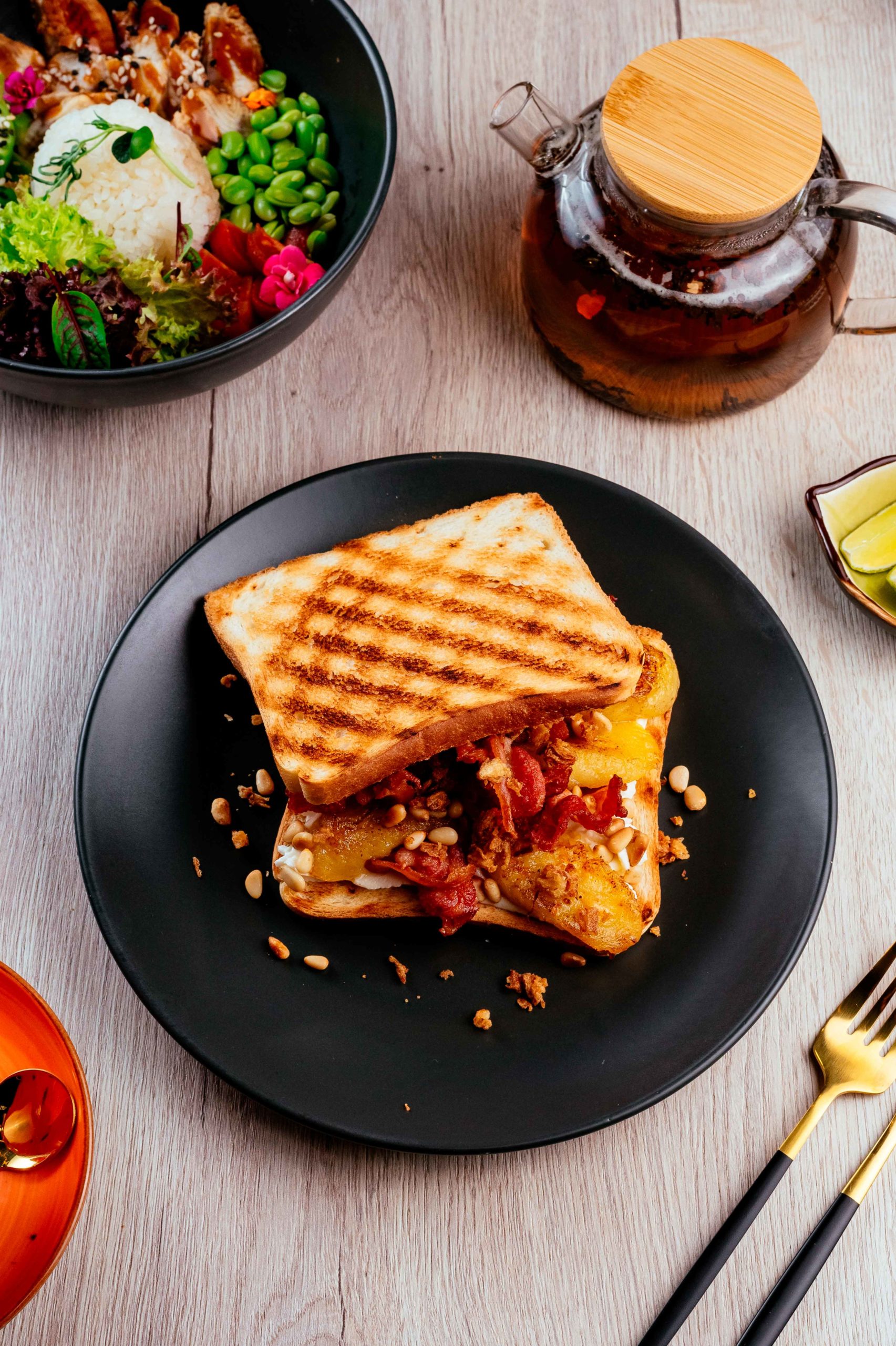 Receta de sandwich con jamón ibérico de bellota, higos y queso crema